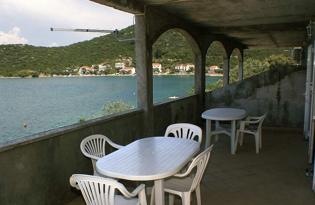 Two bedroom apartment near beach Luka Dubrava, Pelješac (A-4568-a)