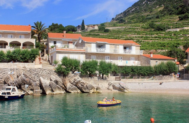 Two bedroom apartment near beach Podobuče, Pelješac (A-631-d)