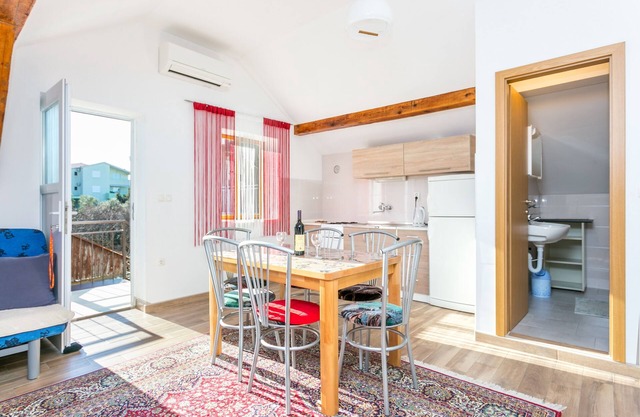 Two bedroom apartment with balcony and sea view Podaca, Makarska (A-2783-d)