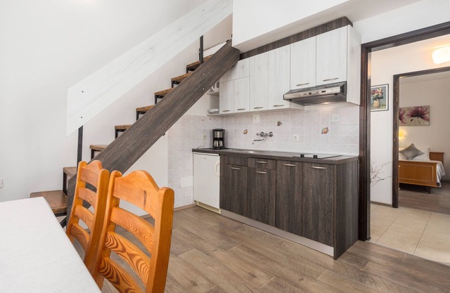 Two bedroom apartment with terrace Poreč (A-7154-b)
