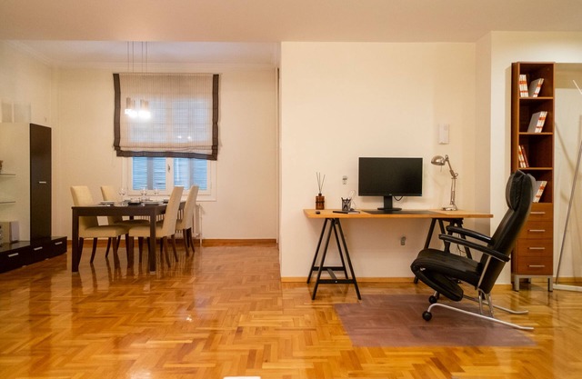 Two bedroom Apt in Syntagma - Ermou area