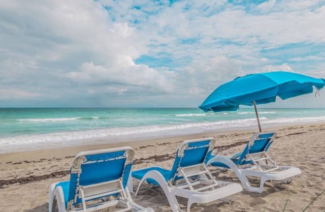 Two Bedroom, Ocean Front, Luxury Condo, Jensen Beach, FL 3974531