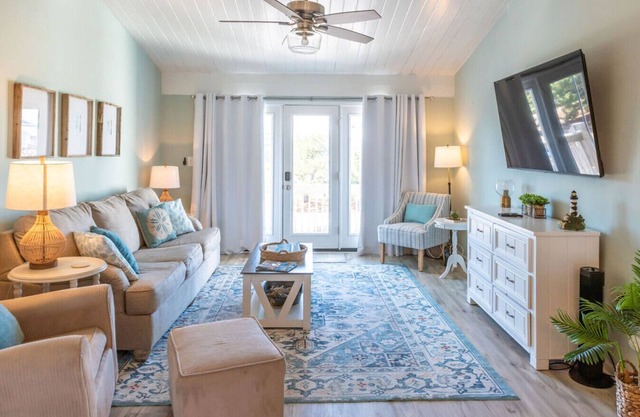 Two Bedroom Townhome Steps From the Beach!