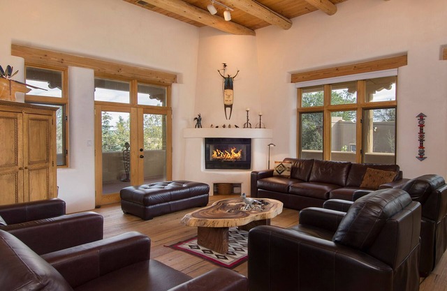 Two gorgeous FIVE STAR family homes in the Historic District near everything!