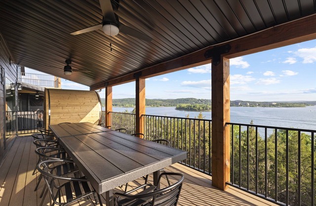 Two homes (sleeping 50) golf simulator, outdoor sauna, hot tub & fire table