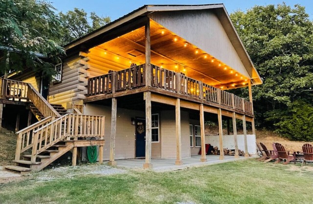 Two Story Cabin Near Lake Eufaula