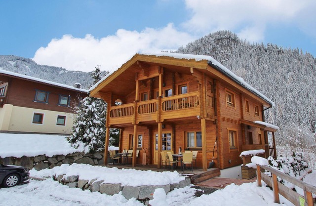 Typical Austrian chalet with sauna & nice view