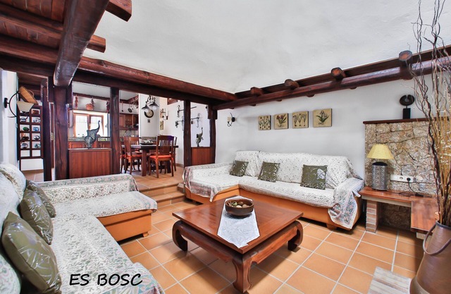 Typical Ibizan house of new construction with pool in a very quiet area