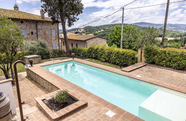 Un Petit Paradis - Holiday apartment for two with Perugia view!