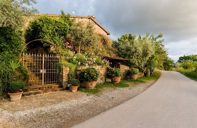 UNDER THE TUSCAN SUN