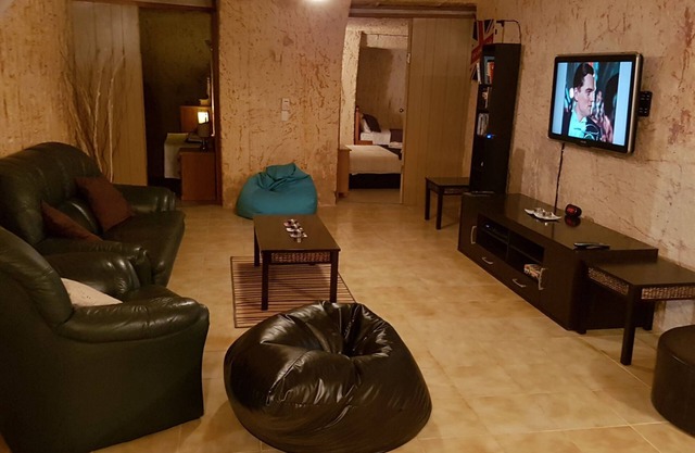 Undergound Gem - Apartment, unique experience, spacious, pet friendly