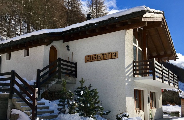 Unique chalet in the heart of the Swiss Alps
