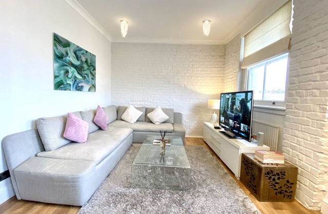 *Unique Flat in South Kensington/Super King bed*
