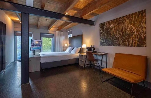 Unique Getaway: Castle Views from Historic Grain Warehouse