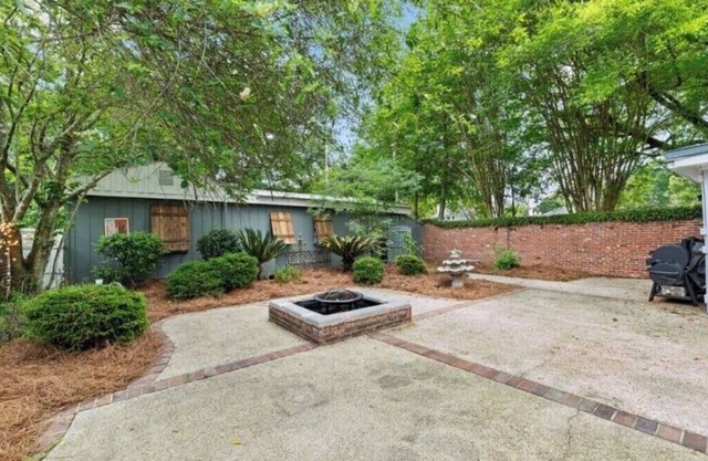 Unique Midtown Home - Private Parking!