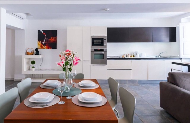 Unique&Spacious 2BR in Valletta Center by ArcoBnb