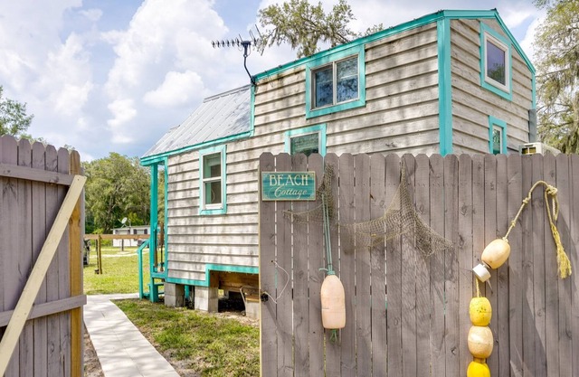 Unique Stay: Tiny Beach Home By Ocala Nat'l Forest