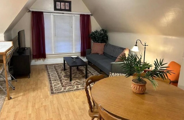 Updated historic South Park apt!