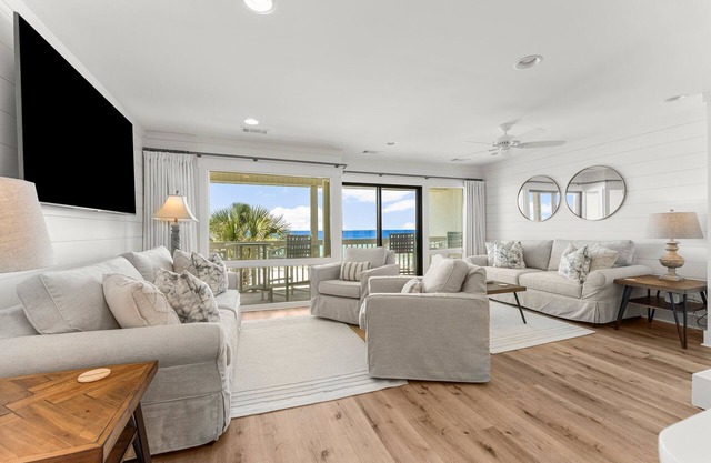 Updated Latitude 29 #34 Beachfront w/Pool, Hot Tub & Grills! Free Golf & Tix!