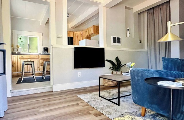 Updated Private & Quiet Studio