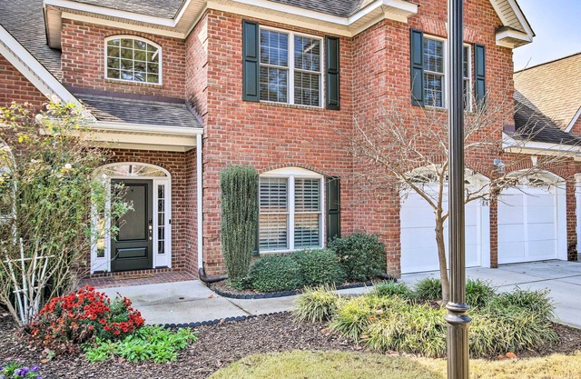 Upscale Home w/Poker Room < 1 Mi to Golf!
