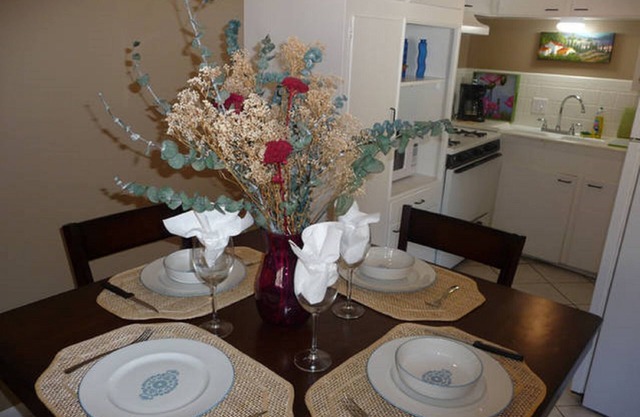 Uptown Dallas - Large 1 bd #7, WiFi, Parking, Near Restaurants & Shops, & Safe