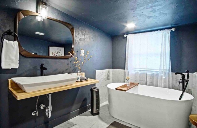 Uptown OKC Studio | Soaking Tub & Private Yard | Near Paseo & Downtown #04