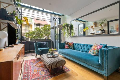 Urban Jungle Loft - A Leafy Alfresco Oasis