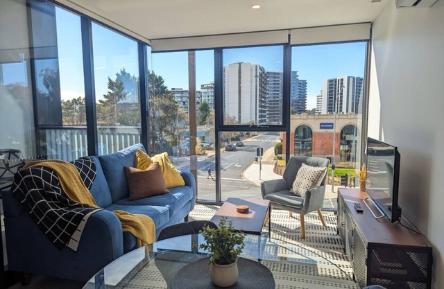 Urban Nights @Woden 2beds