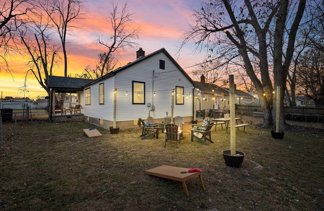Urban Oasis: A Charming Downtown Retreat with Game Room, Firepit and Yard Games