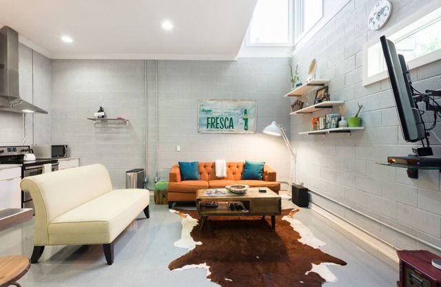 Urban Oasis| Private Rooftop| Close to Everything| Free Parking