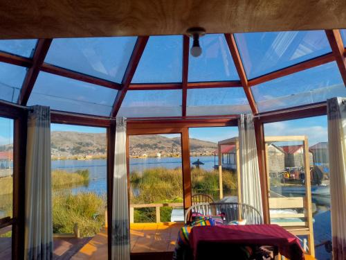 Uros Titicaca coila lodge