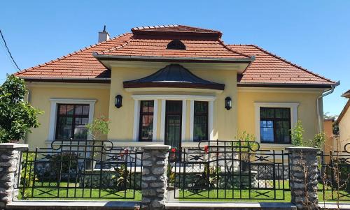 Várkert Deluxe Apartmanház