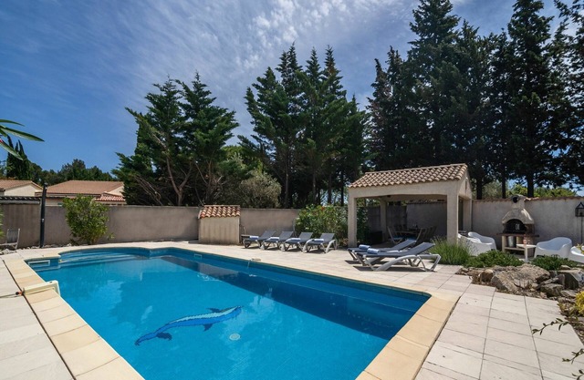 Villa in Pouzols with Private Pool & Vineyards