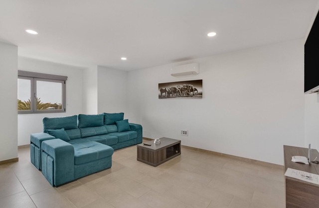Vacation Apartment 'Edificio Bentejui 2' with Wi-Fi and Air Conditioning