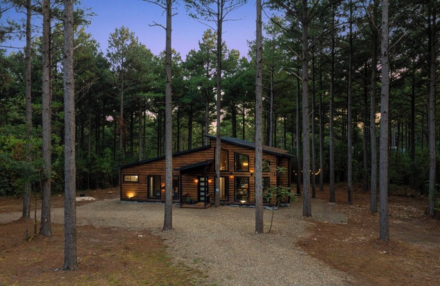 Vacana: CC, Bunk, Play Ground, Hot Tub, Fire Pit, Pets
