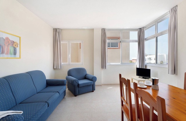Vacation Apartment 'Isla 4' with Wi-Fi