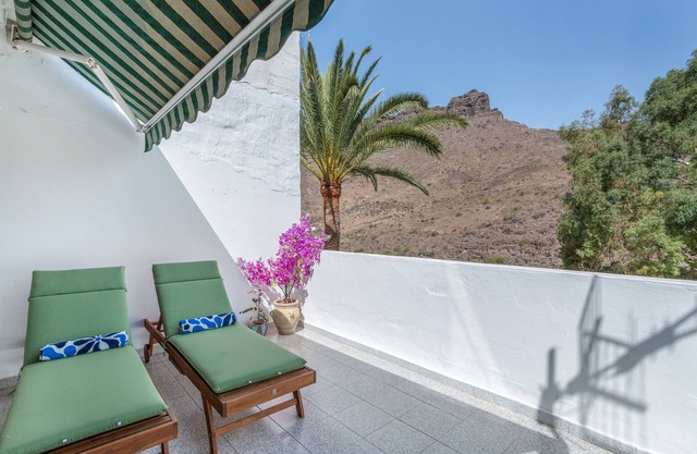 Vacation 'Danoe 5' with Mountain View, Private Terrace and Wi-Fi