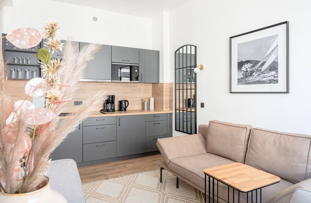 Vacation directly on the historic Alter Strom