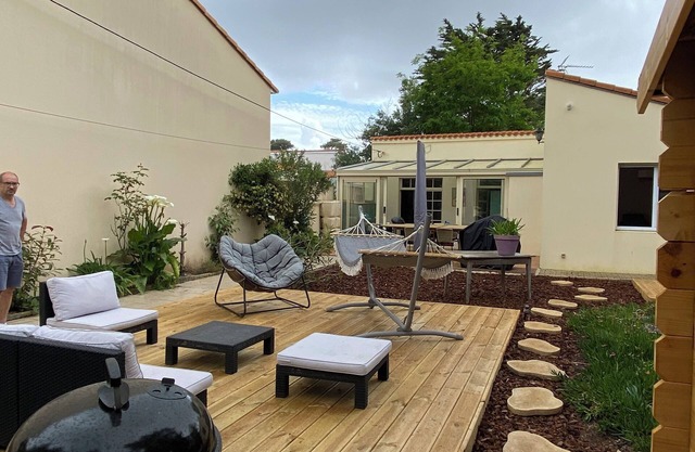 Vacation home 50m from the sea, ideal for families.