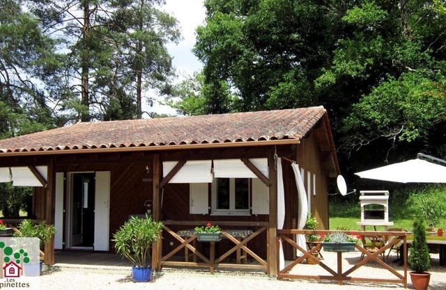 Vacation home for 4 people with PRIVATE SWIMMING POOL