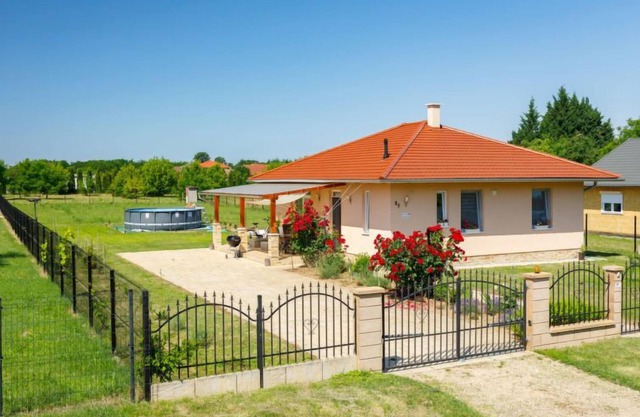 Vacation home Paola by Interhome