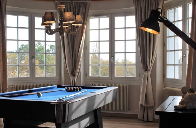 Vacation Home "Propriete Lacastelle 6 Personnes" with Pool, Terraces & Wi-Fi