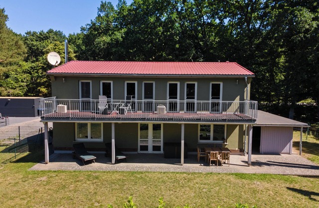 Vacation home Träumerei with its own earth sauna, spacious garden and fireplace
