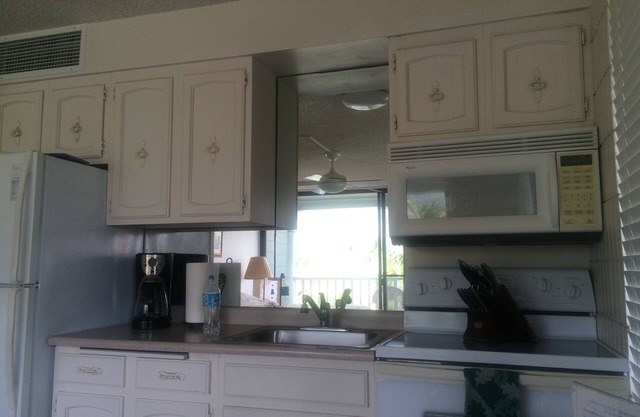 Vacation in Paradise at Lahaina Shores Resort