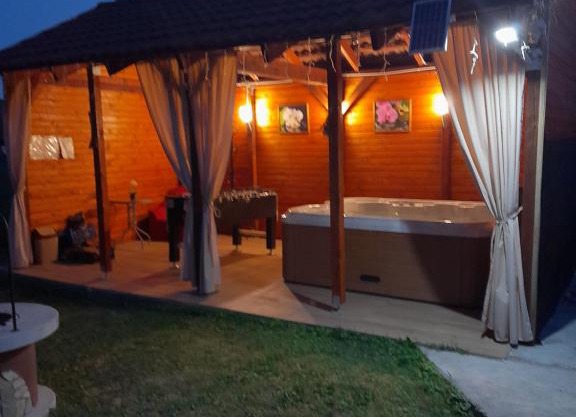 Vadrózsa Vendégház-Apartman