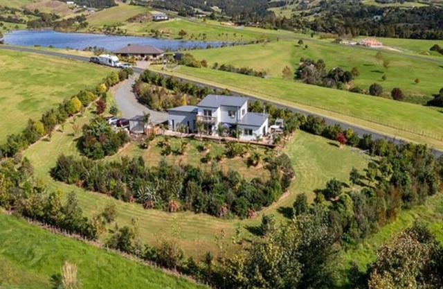 Valhalla by the Lake-Mangawhai