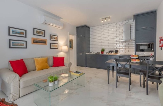 Valletta nineteen hundred, New Lovingly renovated central Valletta apartment