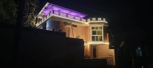 Valley view 5 bedroom villa,cottage
