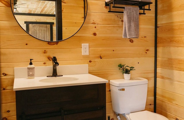 "Valley View Lodge" - Modern Spacious Stay RRG - Slade